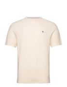 Micro Textured Cotton Ss C-Neck Tops T-Kortærmet Skjorte Cream GANT