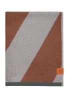 Diagonal Guest Towel Home Textiles Bathroom Textiles Towels & Bath Tow...