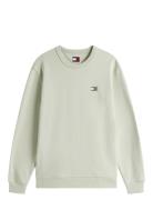 Tjm Reg Badge Crew Ext Tops Knitwear Round Necks White Tommy Jeans