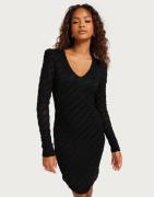 Only - Sort - Onlrie L/S V-Neck Dress Jrs