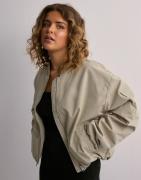 JJXX - Beige - Jxleila Bomber Jacket Otw Noos