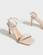 Steve Madden - Beige - Entice Sandal