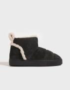 Inuikii - Sort - Shearling Slipin Boot