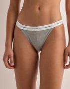 Calvin Klein Underwear - Grå - String Thong 3PK