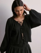 Nelly - Sort - Volume Tied Blouse