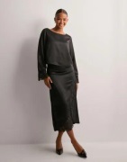 Vero Moda - Sort - Vmmerle Lace Hw 7/8 Skirt Wvn Ga