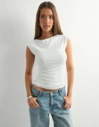 Nelly - Hvid - Perfect Soft Top