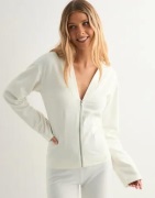 Nelly - Hvid - Waist Focus Zip Hoodie