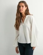 Only - Hvid - Onlthyra Life Ls V-Neck Top Noos Wv