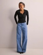 Nelly - Sort - Button Collar Top