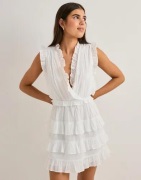 Nelly - Hvid - Adorable Flounce Dress