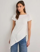 Nelly - Hvid - Asymmetric Flowy Tee
